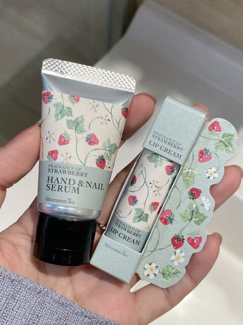Japanese afternoon tea afternoon tea strawberry limited edition hand cream finger oil lip balm
