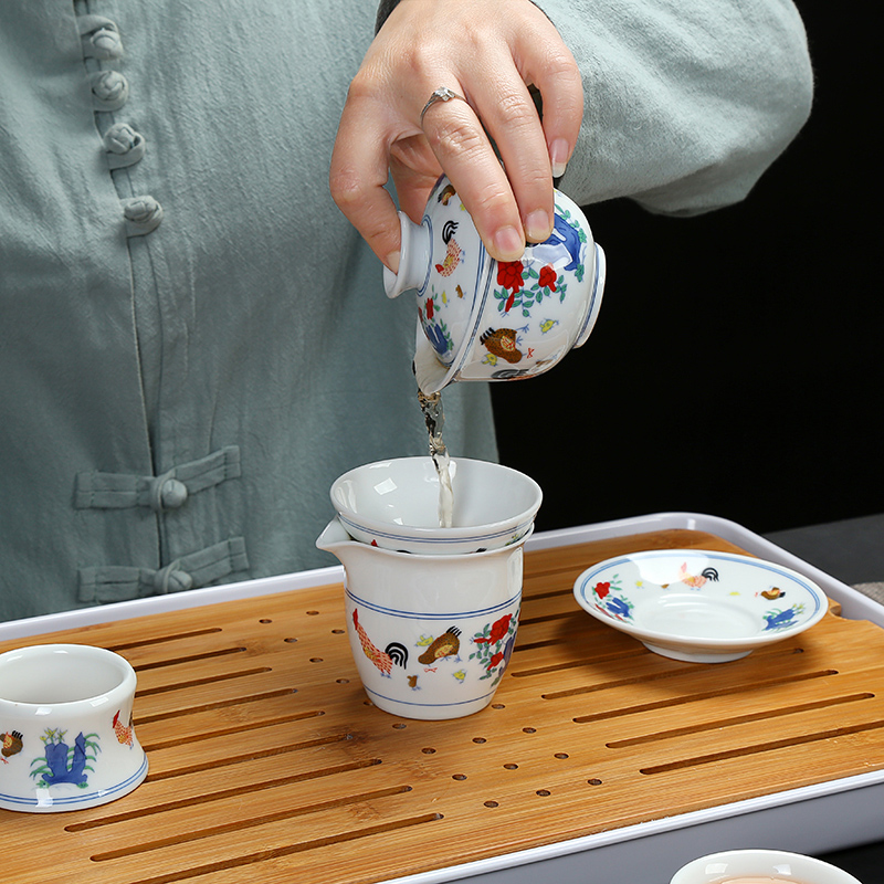 Blue and white porcelain tea sets the whole chicken cylinder cup kung fu tea set Ming chenghua bucket color restoring ancient ways antique tea set tea service