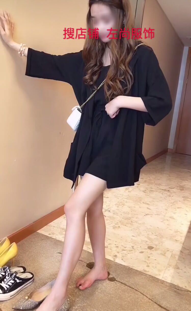 Thời trang xuân hè mới của phụ nữ thời trang hoang dã gồm ba mảnh dây đeo dưới + áo khoác phù hợp + quần short cạp cao phù hợp với phiên bản Hàn Quốc - Bộ đồ shop quần áo nữ