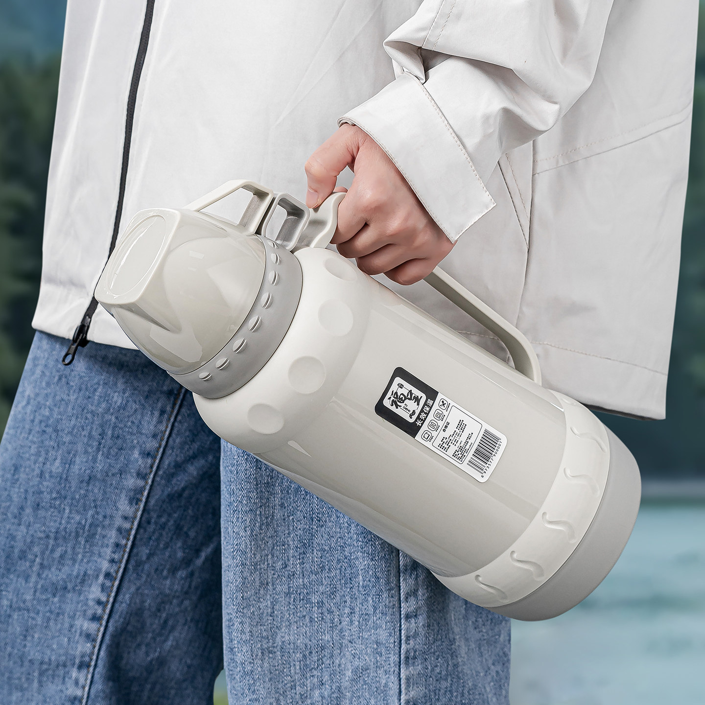 Old-Fashioned Thermos Water Bottle, Large-Capacity Insulated Kettle for Home Use, Outdoor Teapot, 2025 New Model, Household and Car-Mounted Water Kettle