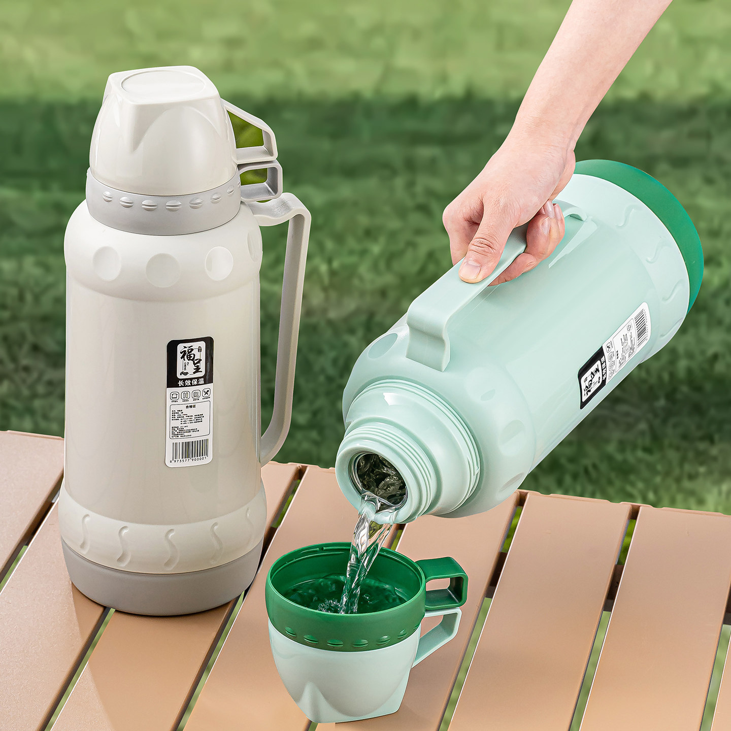 Old-Fashioned Thermos Water Bottle, Large-Capacity Insulated Kettle for Home Use, Outdoor Teapot, 2025 New Model, Household and Car-Mounted Water Kettle