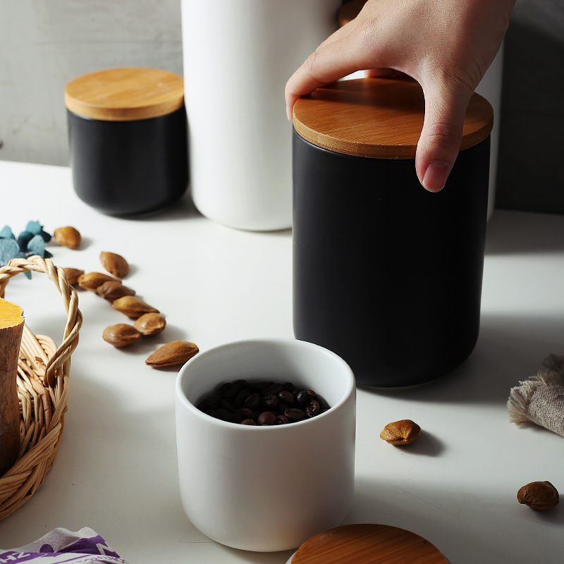 The Nordic ceramic seal as cans of food grain coffee tea storage tank of household kitchen receive The bottle
