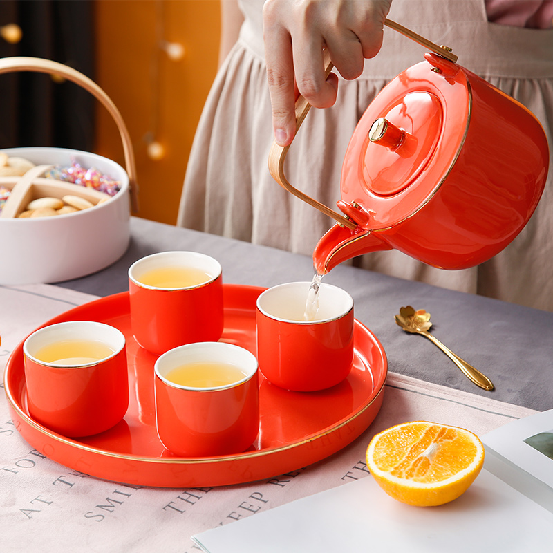 Japanese tea sets the teapot teacup creative home sitting room ceramic cups of water with a complete set of gift boxes with tray
