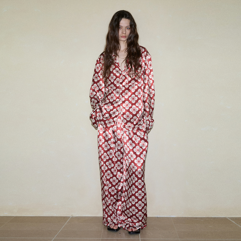 Suninroom Japanese-Style Red Cherry Blossom Satin Ultra-Comfortable Printed Couple's Loungewear Pajama Set