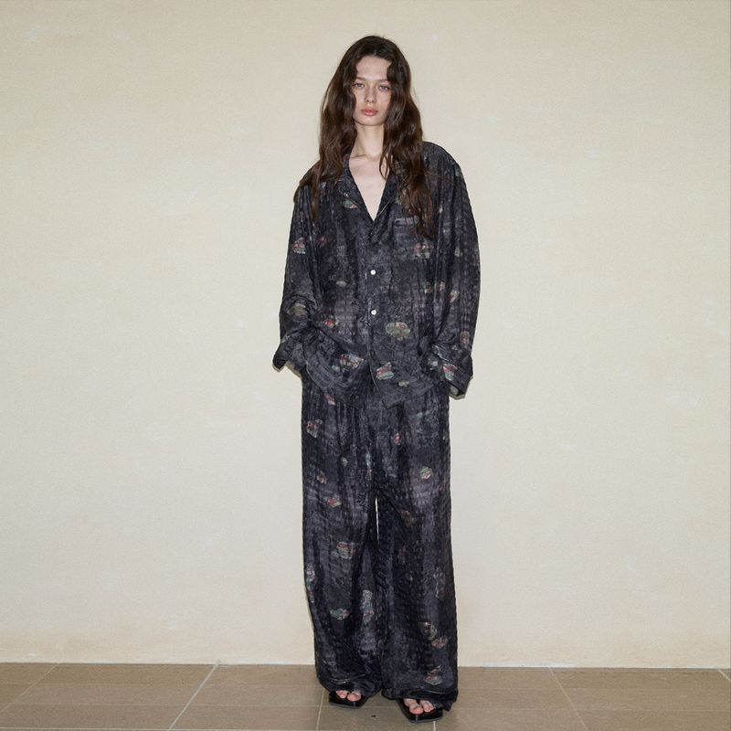 Suninroom Japanese Imported Mulberry Silk and Tencel Blend Black Printed Loungewear Set That Can Be Worn Outside as Pajamas