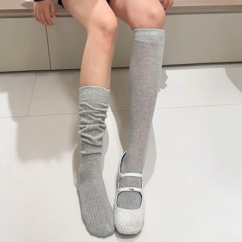 Light Gray Calf Socks Are so Cute~ They Can Be Piled up or Straightened~ Made from Cotton and Ice Silk, the Fabric Is Soft and Smooth, Not Stuffy in Spring and Autumn