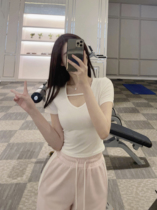 nicky white peach heart collar short-sleeved t-shirt womens summer 2022 new short style simple slim cotton solid color commuting