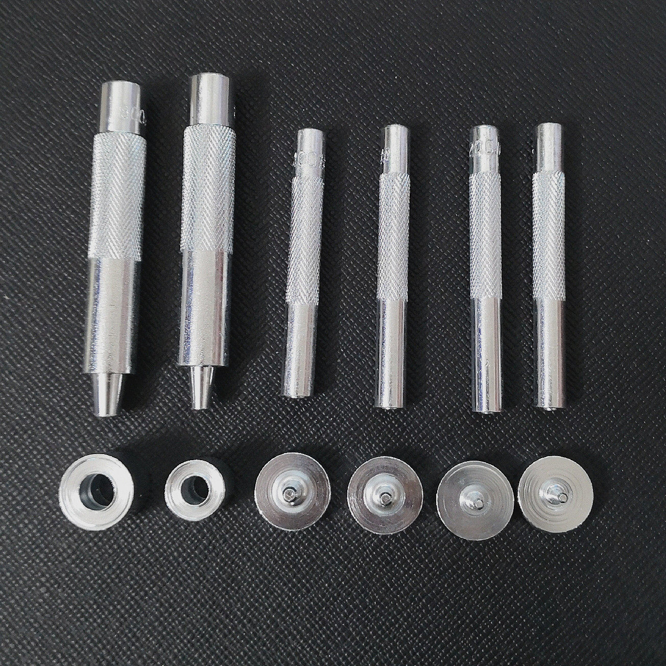 Turn Side Gas Eyewash Eyelet Mounting Tool 2 Fit 1 Suit Metal Chicken Eye Gas Eye Button Shoe Buttonhole Hollow Rivet 