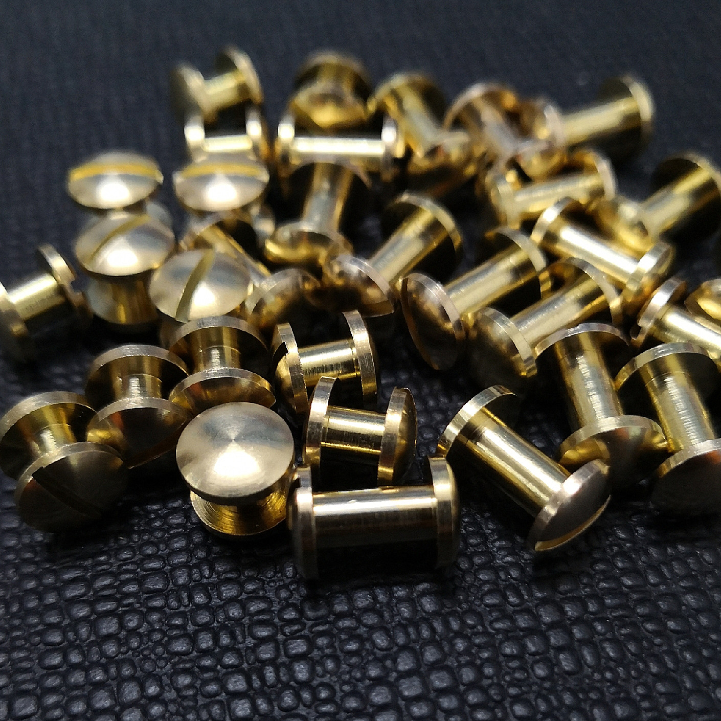 Pure brass double arc belt screw Pure copper wheel nail riveting bag Hardware accessories diameter 8mm