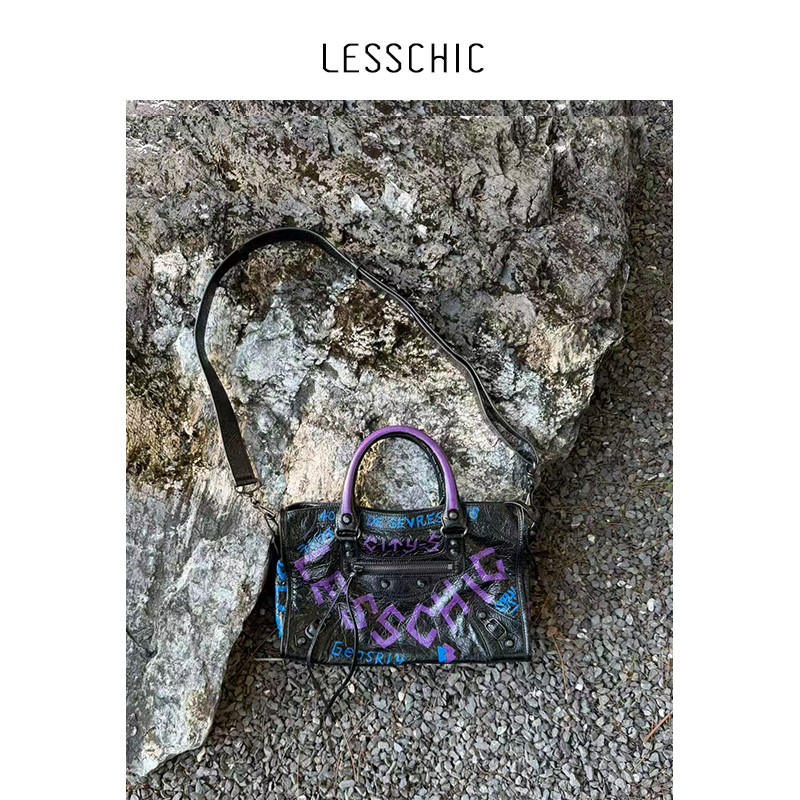 Lesschic【Limited Edition Hand-Painted Motorcycle】Sheepskin Lining Limited Edition Hand-Painted Shoulder Bag