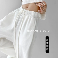 Белый, летний, тонкий