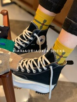 (More than five pairs) Korean imported ready-made womens socks with checkerboard pattern mid-tube cotton socks 35-40 sizes