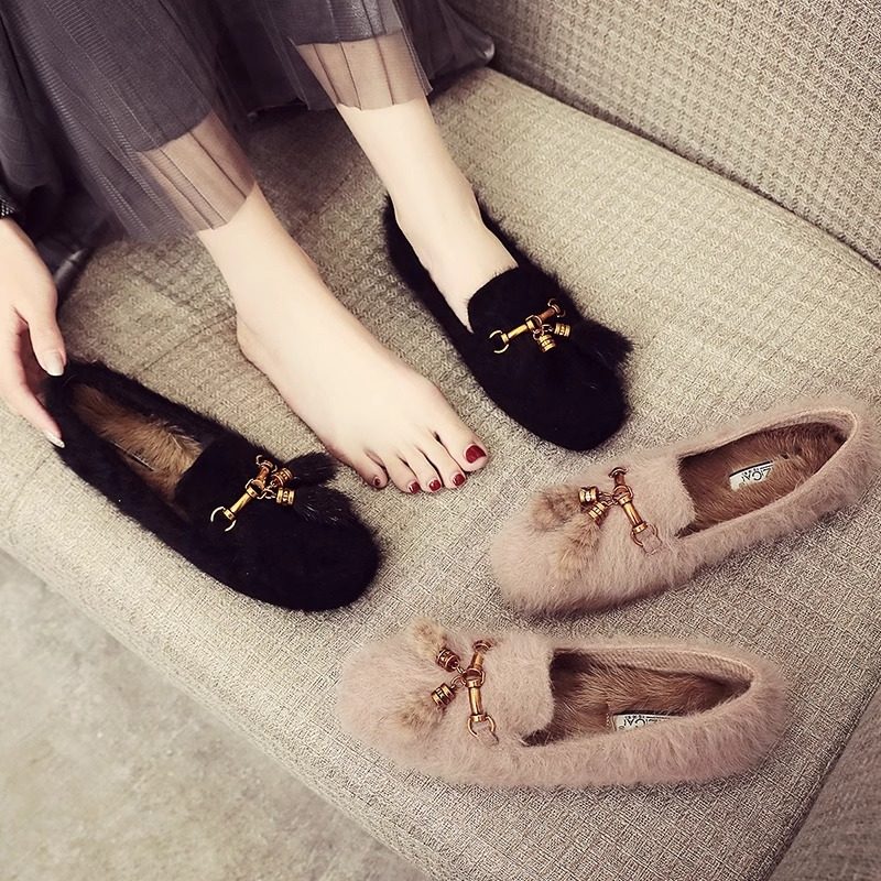 热颂红冬季显白神器！INS幂幂同款毛毛鞋适合2026懒人潮流吗？