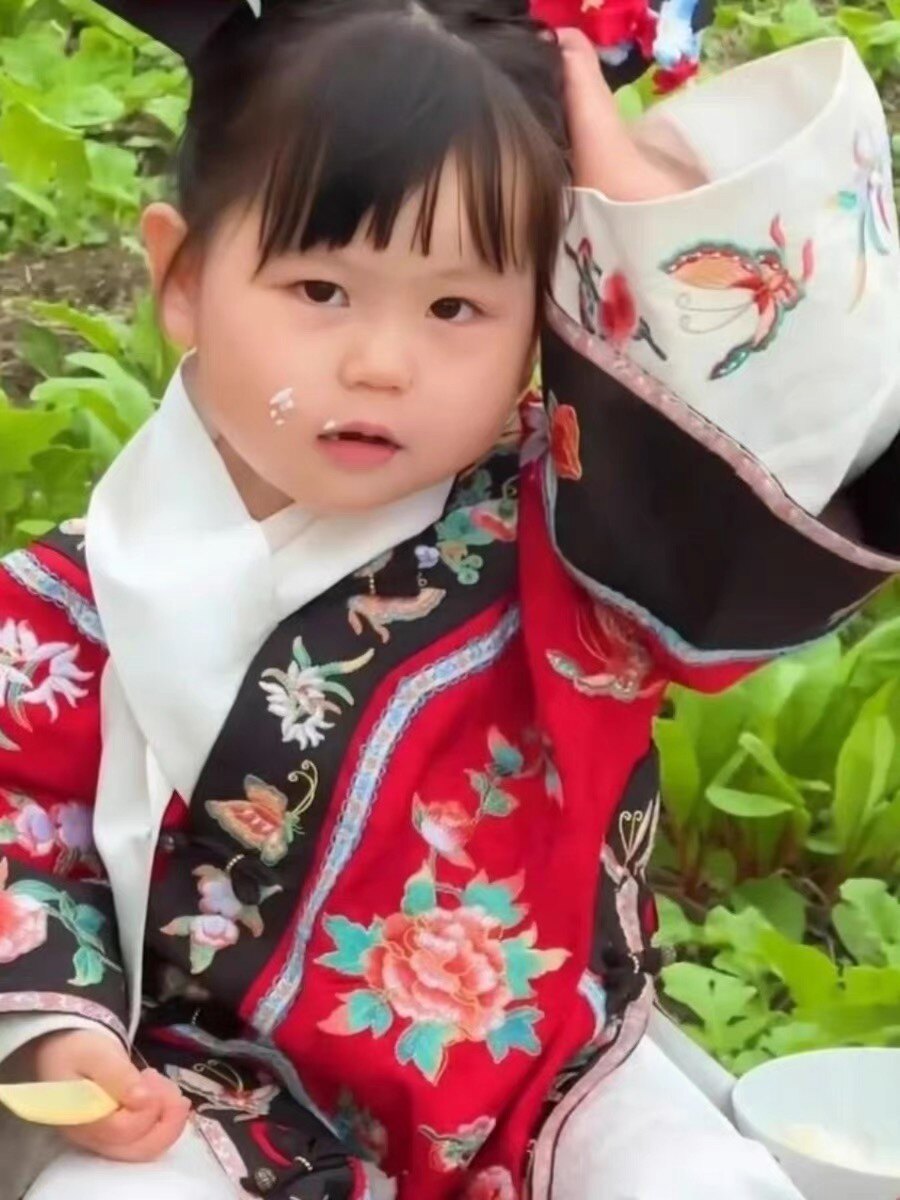 锦鲤女生