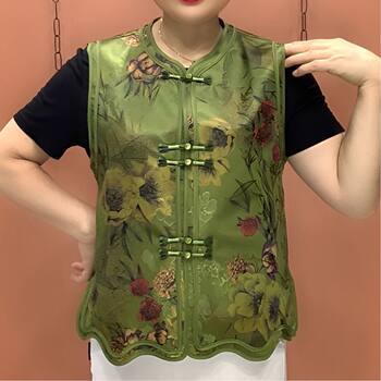 Mercerized fabric buckle vest for middle-aged and elderly people
