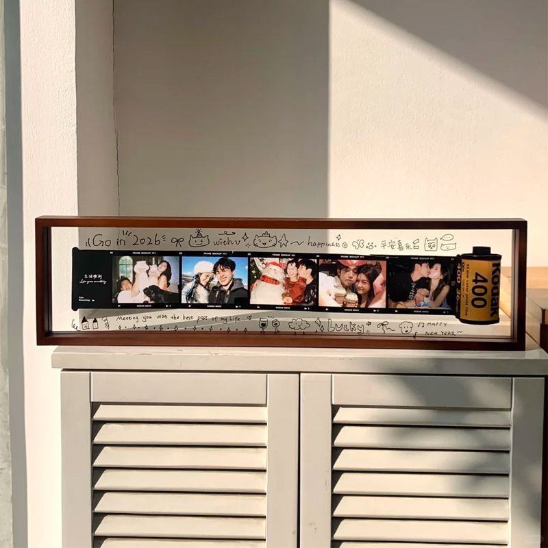 2026 New Creative Film Instant Camera Couple Gift with a Sense of Ceremony to Commemorate 520 Handmade DIY Photo Frame Decoration