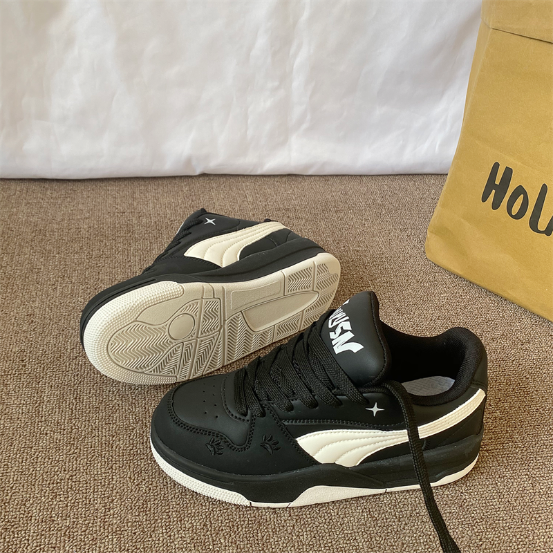 Original Retro Black and White Couple's Loafers Men's Ins Trend 2026 Spring New Versatile Sports Casual Sneakers