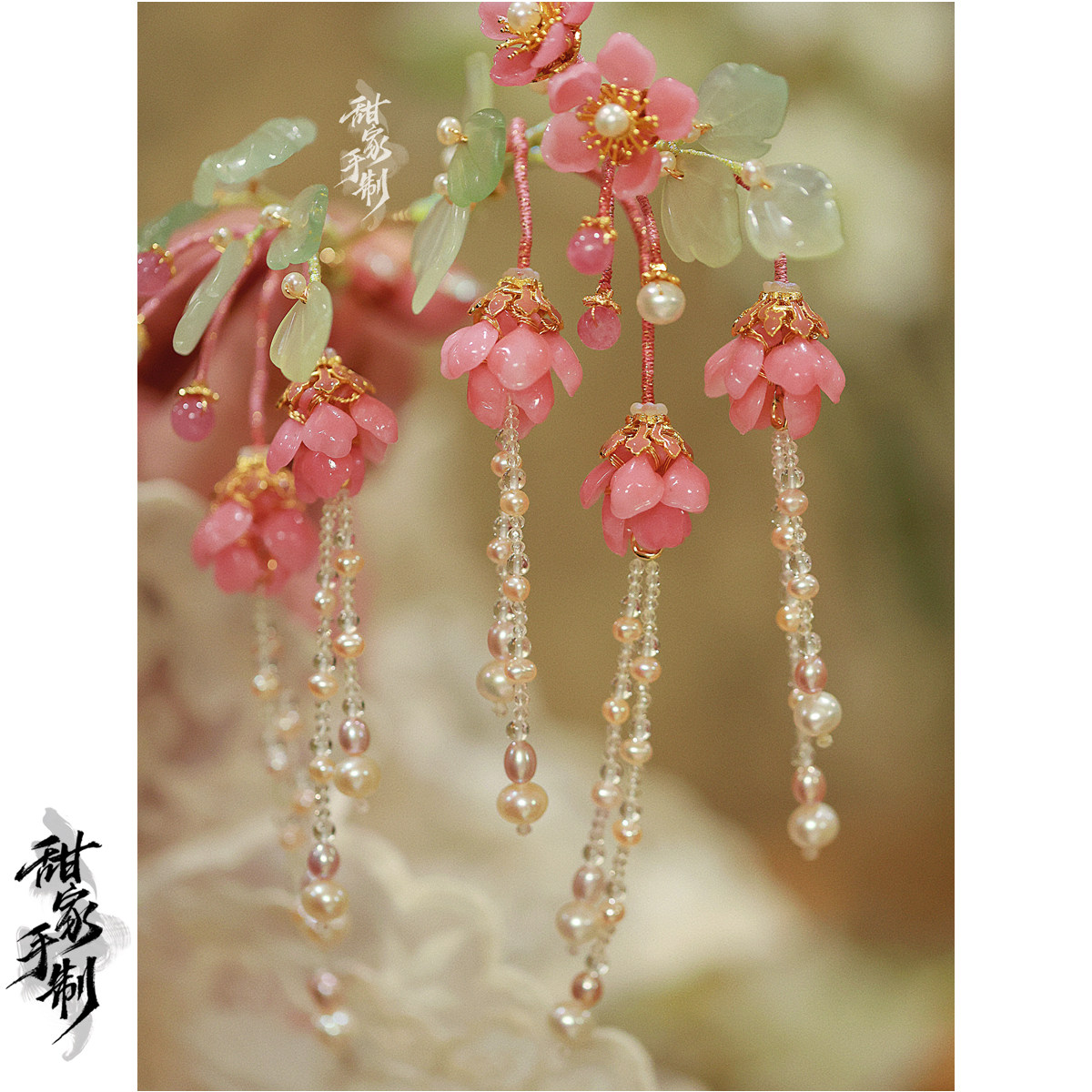 2026年选购玫瑰勾花成品手工艺配饰时，如何挑选合适的花朵款式？