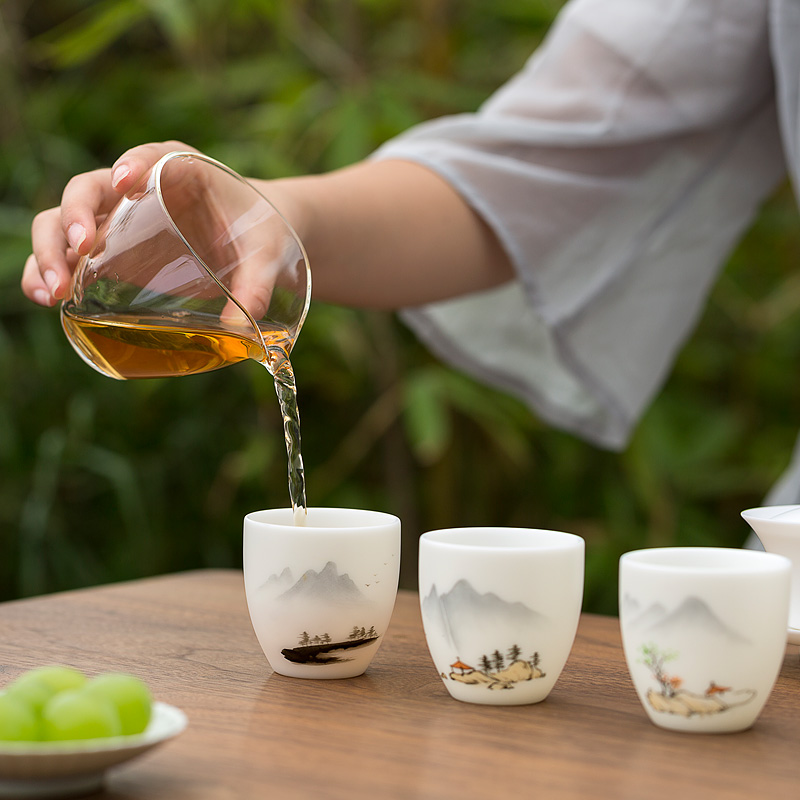 Tang s hand - made suet jade white porcelain ceramic kung fu tea cups landscape master cup household utensils customize sample tea cup