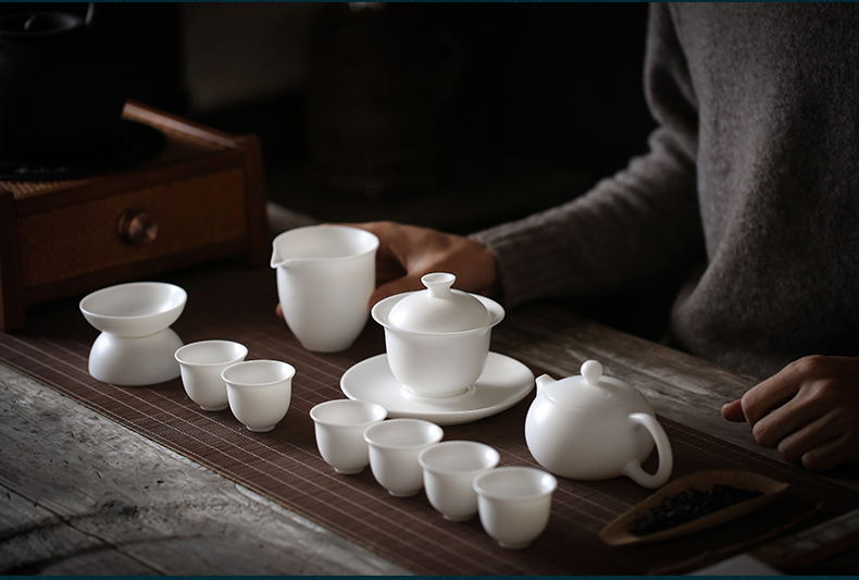 Don difference up high - end manual suet jade white porcelain of a complete set of kung fu tea set jade porcelain filtering tureen tea cups