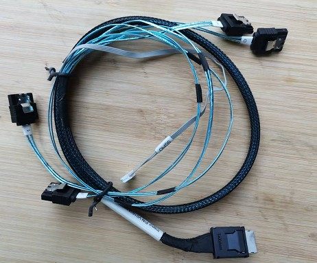 反向反轉原裝MINI-SAS數據線主板4*SATA轉SFF-8611背板Oculink