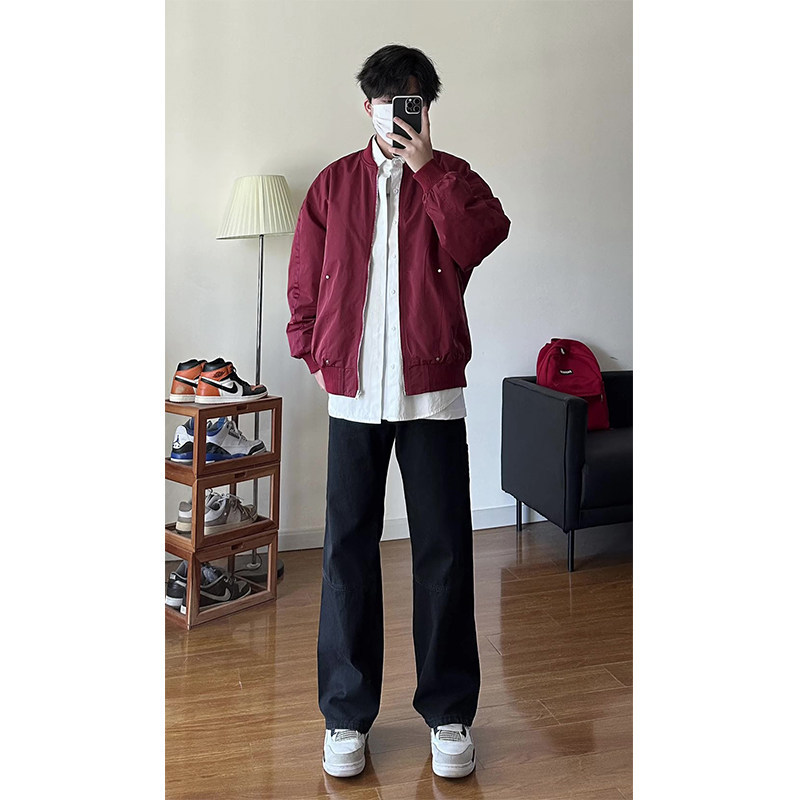 Burgundy American-Style Bomber Jacket for Men, Short Spring and Autumn Baseball Jacket, Suitable for Students to Wear Back to School in Early Autumn Burgundy American-Style Bomber Jacket for Men, Short Spring and Autumn Baseball Jacket, Suitable for Students to Wear Back to School in Early Autumn
