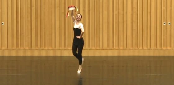 중국 댄서 협회 어린이 댄스 9 학년 어린이 댄스 나폴레 탬버린 신장 댄스 특별 소품