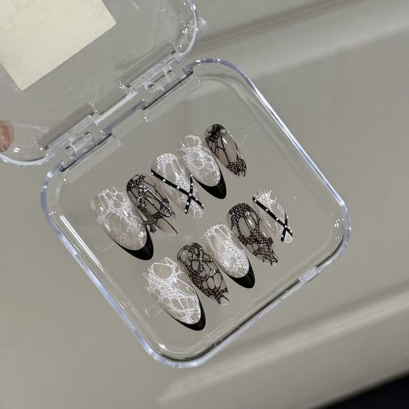 【Punk Black Veil】Black and White Lace Cat Eye Cross Dark Niche European and American 2026 New Handmade Wearable Nails