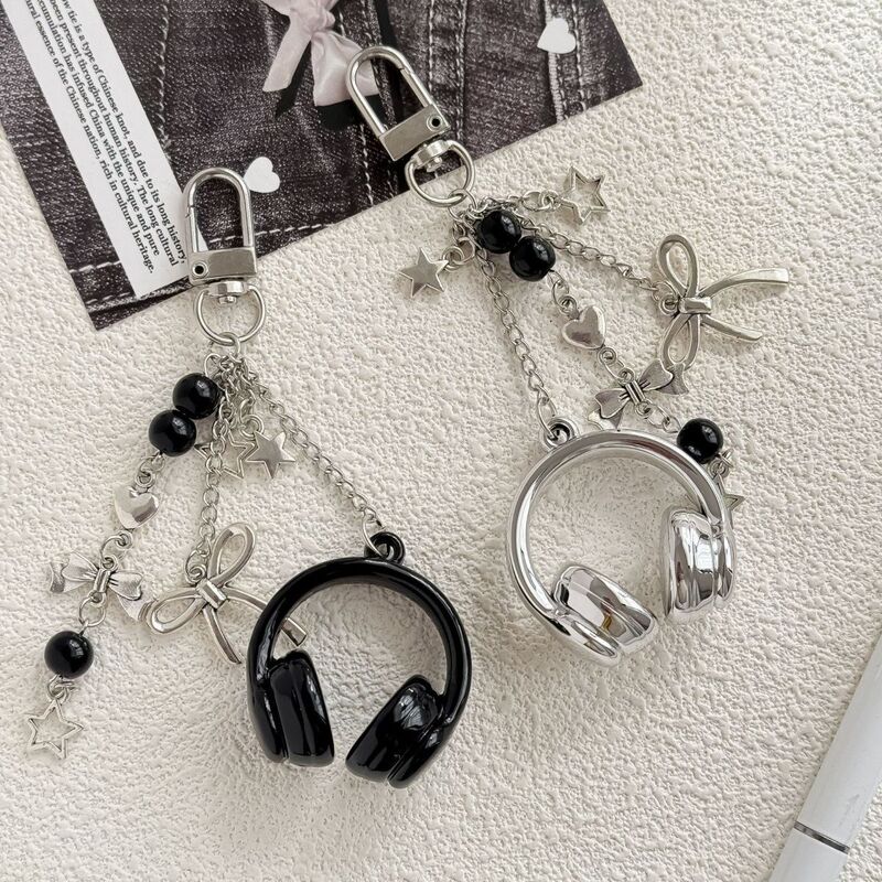 Music Series Earphone Keychain, Simple Sweet and Cool Bow Pendant, Creative Backpack Decoration, Best Friend Keychain Music Series Earphone Keychain, Simple Sweet and Cool Bow Pendant, Creative Backpack Decoration, Best Friend Keychain