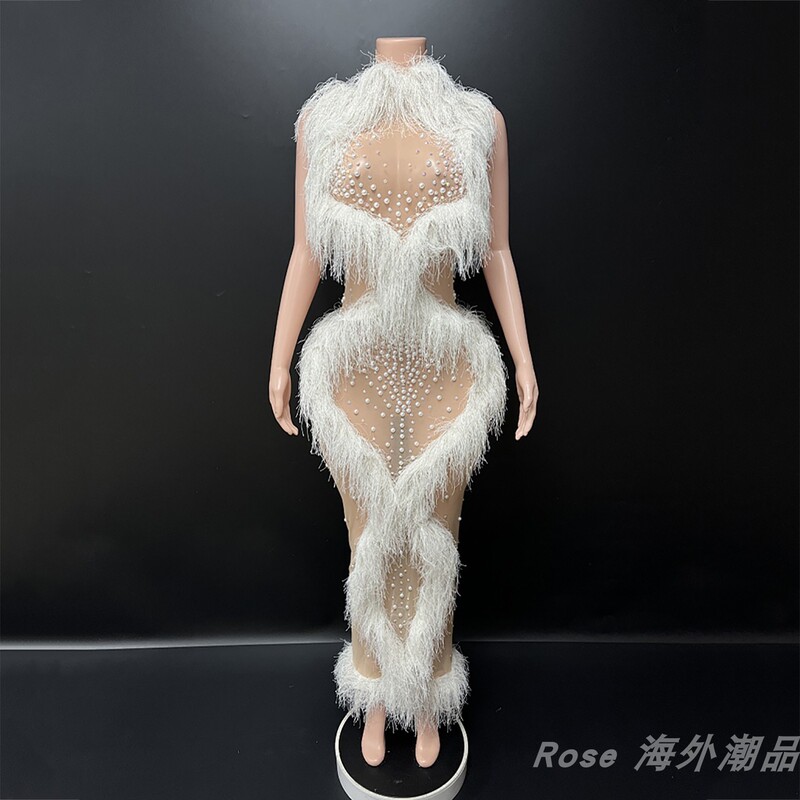 Niche Pure and Elegant Style White Pearl and Diamond Slim-Fit Mesh Dress for Vacation, Cocktail Party, and Gala