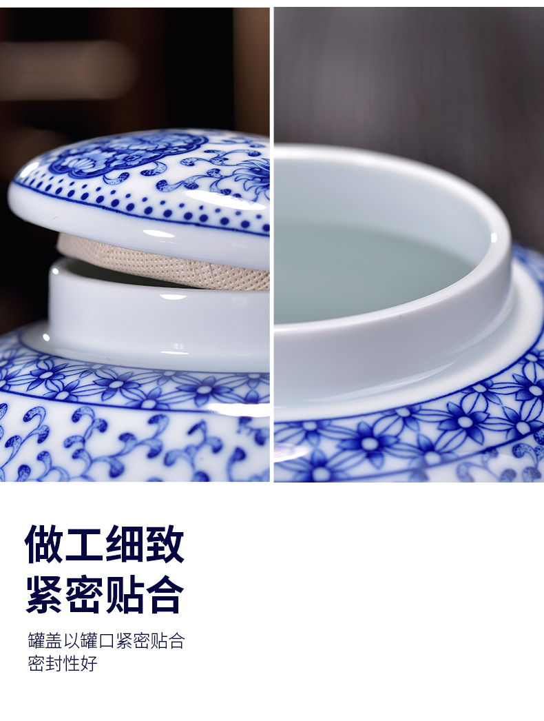 Jingdezhen blue and white porcelain jar caddy fixings ceramic seal tank large with cover a kilo furnishing articles with Chinese traditional medicine storage tanks