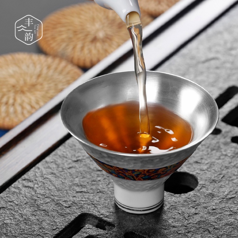 Tasted silver gilding ceramic kung fu tea cups, small single glass tank silver sample tea cup men 's and women' s manual master cup of tea