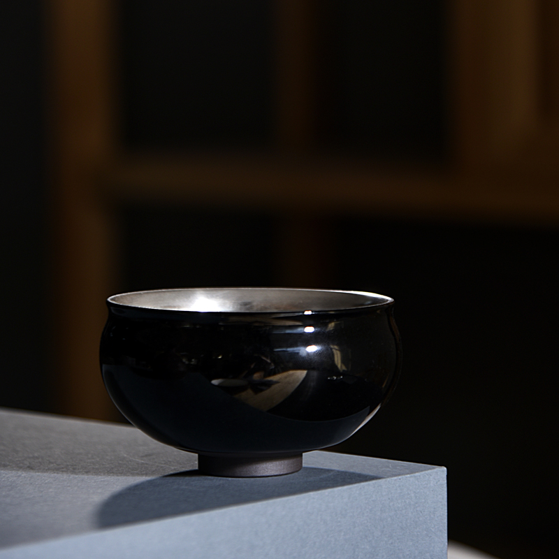 Ocean 's new black silver ancient sheng up household ceramics ru up market metrix who cup single CPU kunfu tea bowl tea set