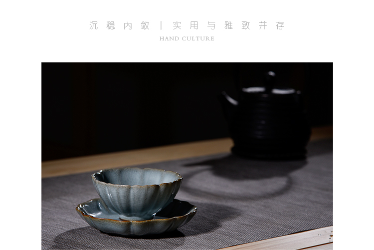 Ancient sheng up new name plum petals your porcelain tenderness CPU master cup single cup which can keep your up jingdezhen kung fu