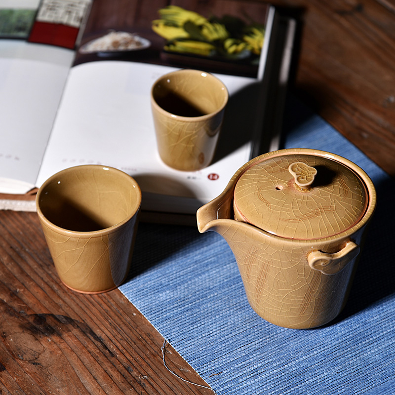 The ancient sheng up 2 new xiangyun pearl celadon crack cup a pot of two portable contracted ceramic cup personal travel