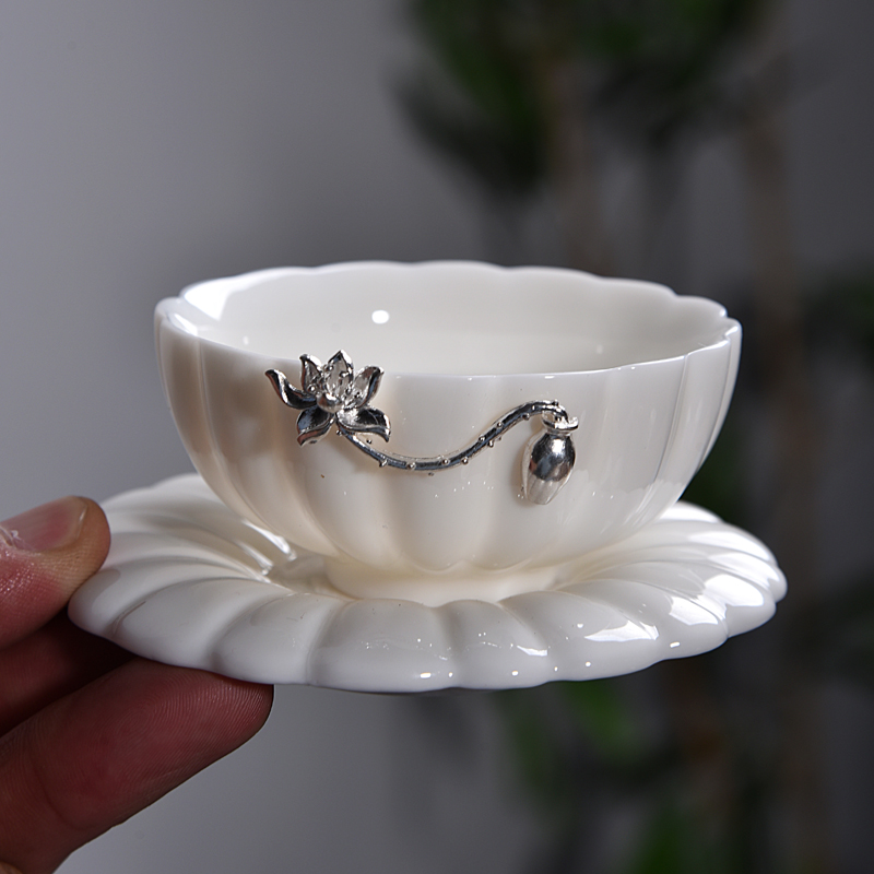 Ancient sheng name plum blossom put dehua up new lotus high - white porcelain inlay silver cup manually jade craft master sample tea cup cup