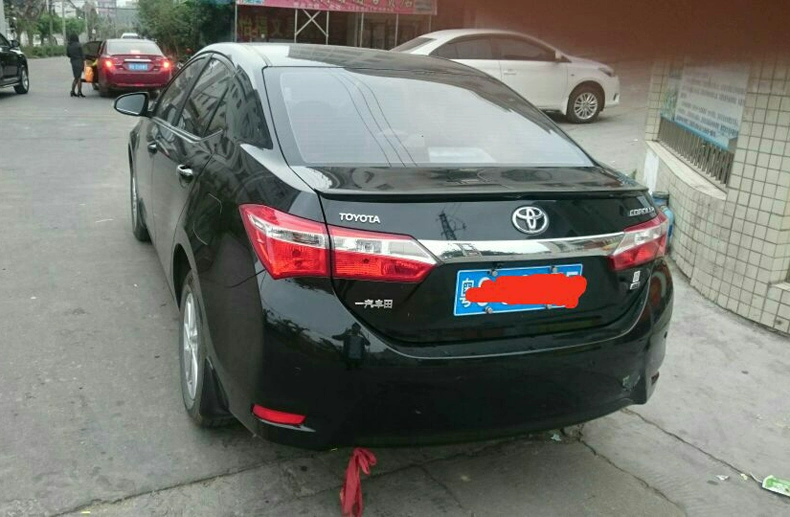 Thích hợp cho 14-18 Toyota mới Corolla Ralink sửa đổi cánh sau Động cơ đôi đấm miễn phí với áp lực sơn cánh sau - Sopida trên