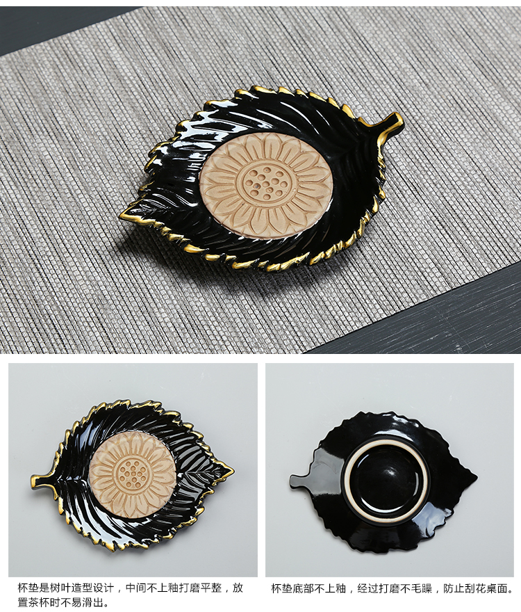 Black glaze tea antique blue and white porcelain teacup kung fu tea tea sample tea cup ceramic cups, fragrance - smelling cup in use