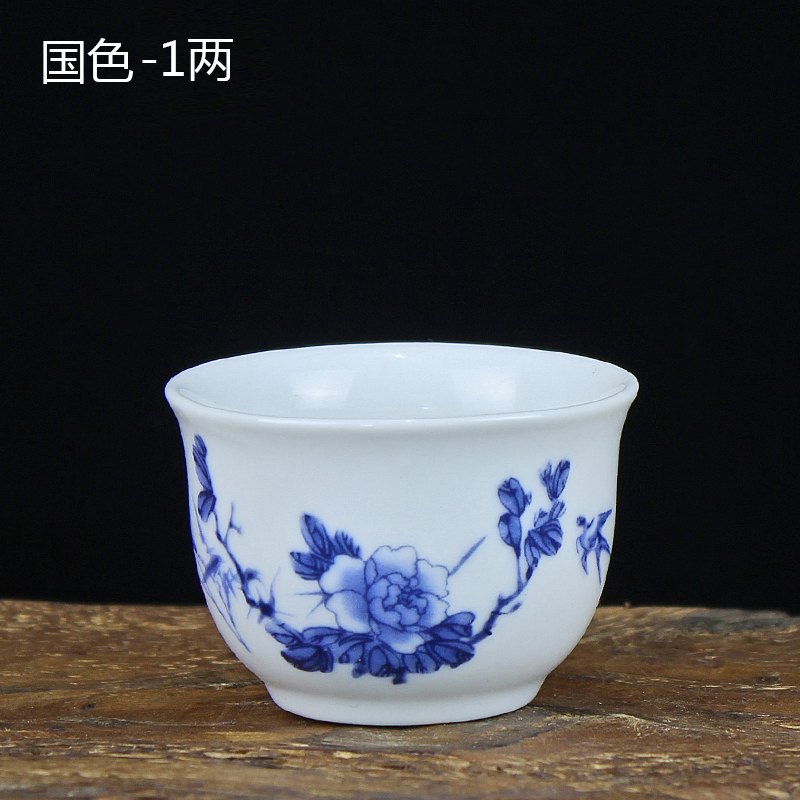 Archaize of jingdezhen blue and white porcelain glass ceramic wine cup home - brewed liquor cup