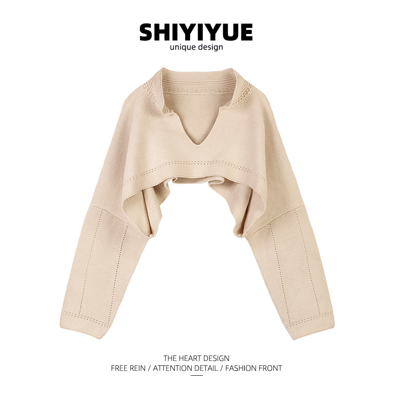 SHIYIYUE November apricot short sweater women's spring and autumn loose belly button V-neck all-match pullover top tide
