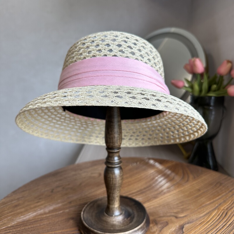 French-Style Woven Wide-Brimmed Straw Hat for Women, Summer Sun Protection Hat, Vacation Beach Hat, Breathable Hollow-Out Lampshade Bucket Hat