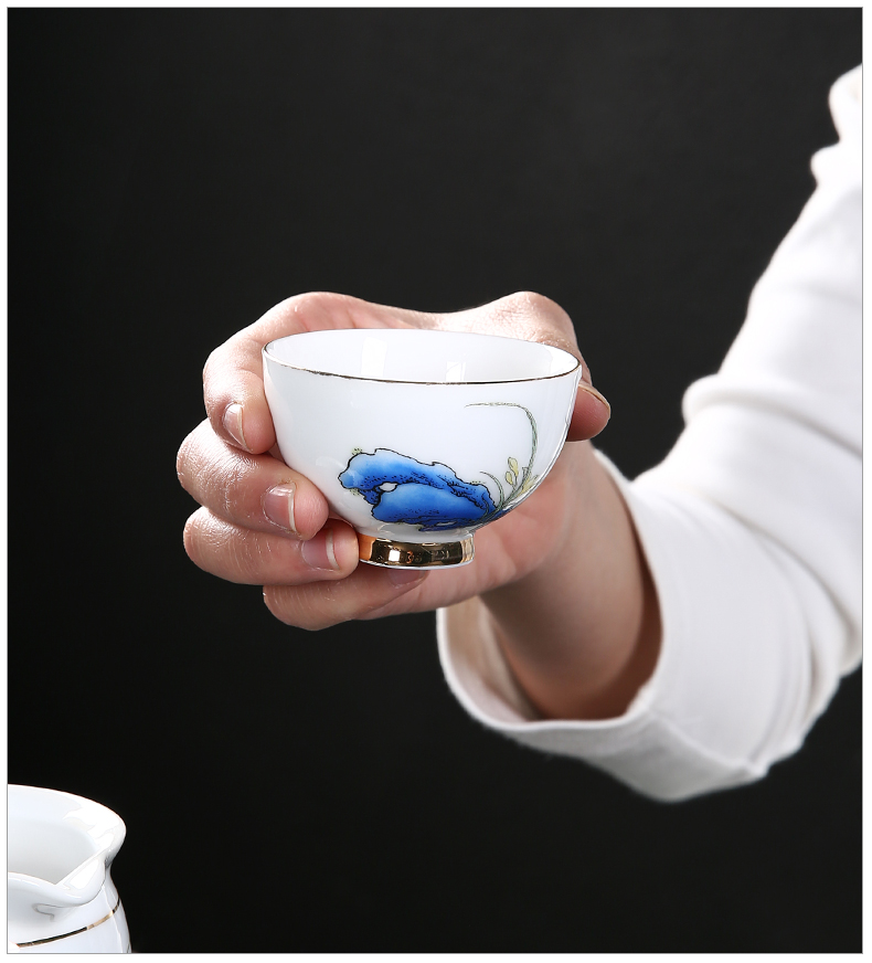 Kung fu tea set suit household contracted high - end gifts of a complete set of ceramic gifts tureen teapot teacup gift box