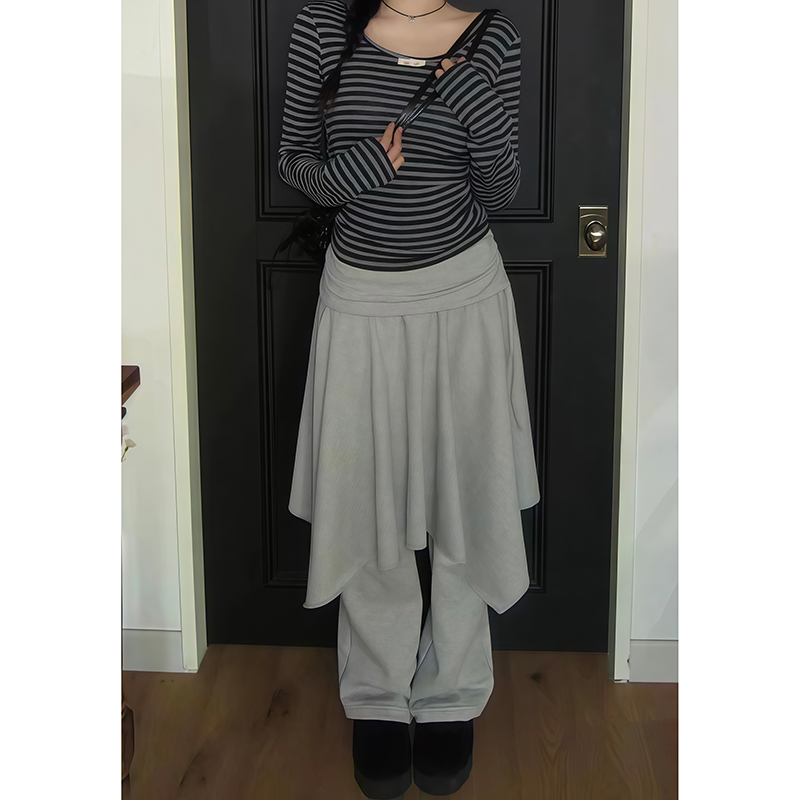 Korean Retro Gray Pants with a Skirt Overlay for Women, New Spring/Summer Style, Hot Girl Pants Skirt with Ruffled Hem, Faux Two-Piece Design