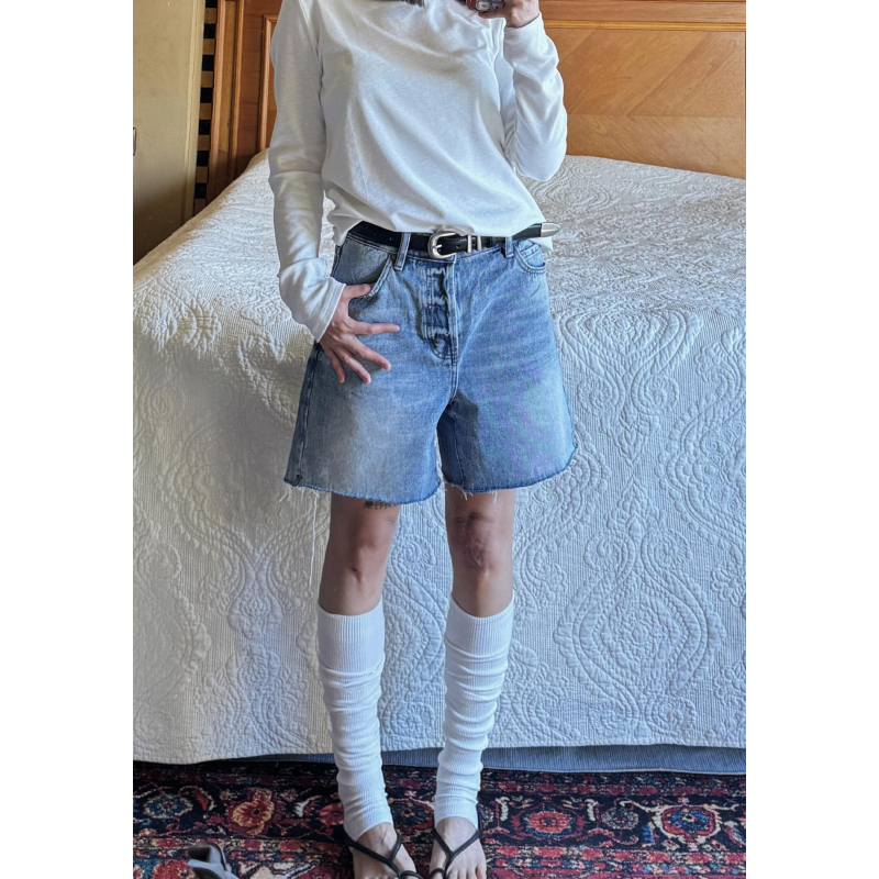 American Retro Washed Blue Denim Shorts, Women's Summer Loose Casual Stylish Mid-Length Shorts, Low-Waisted Pants American Retro Washed Blue Denim Shorts, Women's Summer Loose Casual Stylish Mid-Length Shorts, Low-Waisted Pants