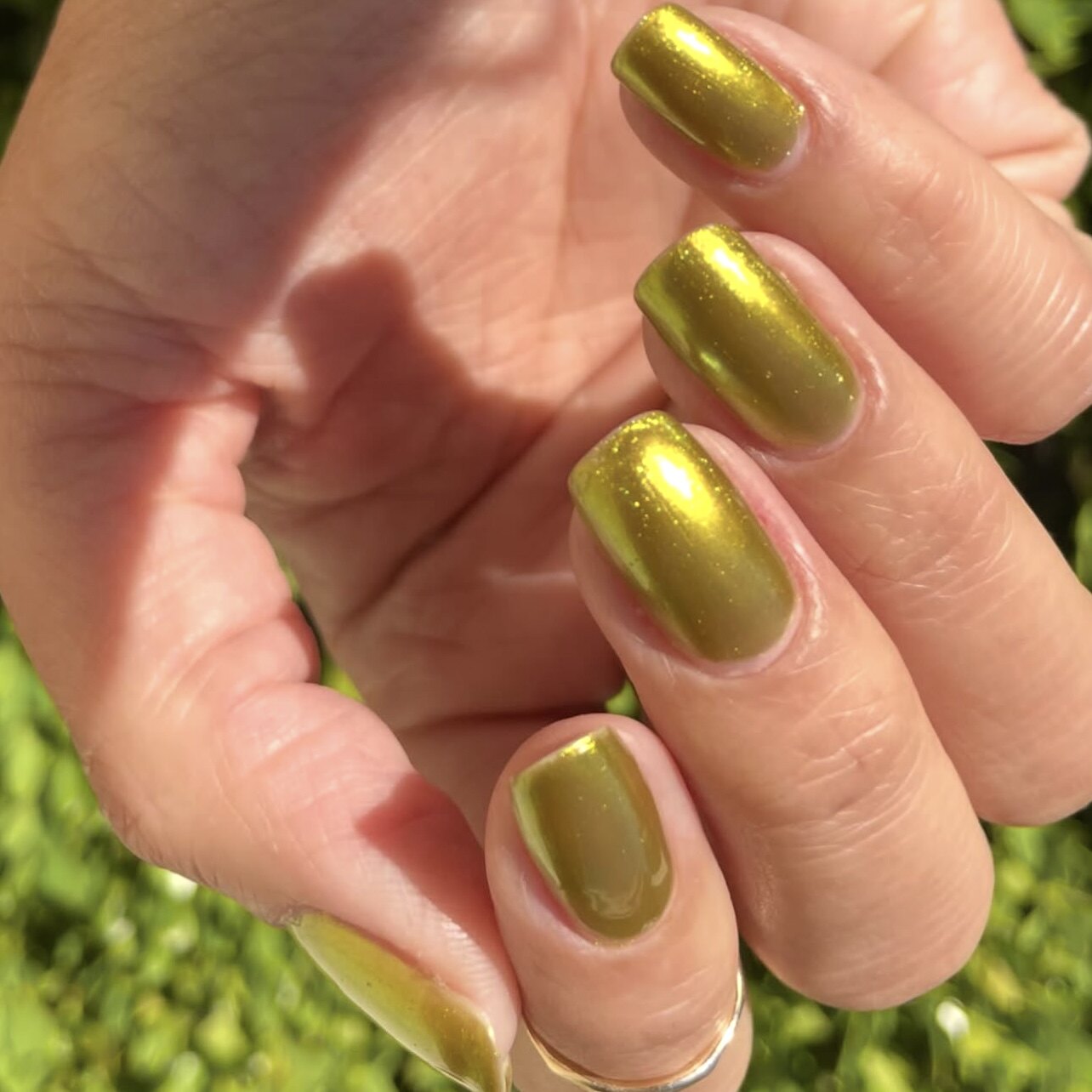 🔥Essie指甲油1745/846 tropic low绝美金龟子色| 现货可领券💅-指甲