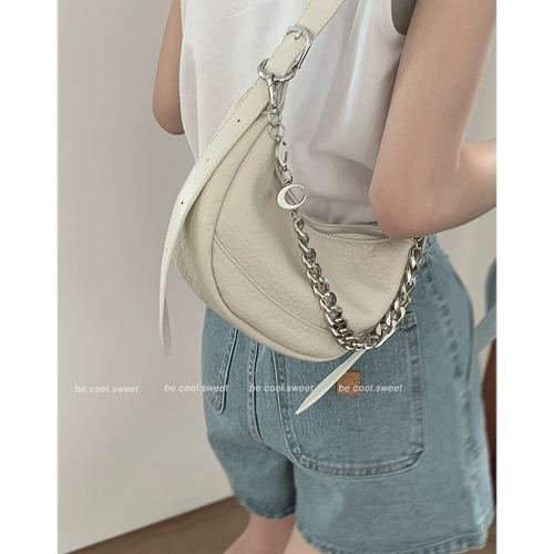 Сумка подмышку, сумка через плечо, брендовая цепь, коллекция 2023, Южная Корея