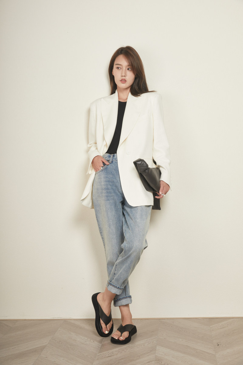 Xianjiajiaoxiang Meat-thin sentiment weaving Linen white suit coat female spring casual suit coat