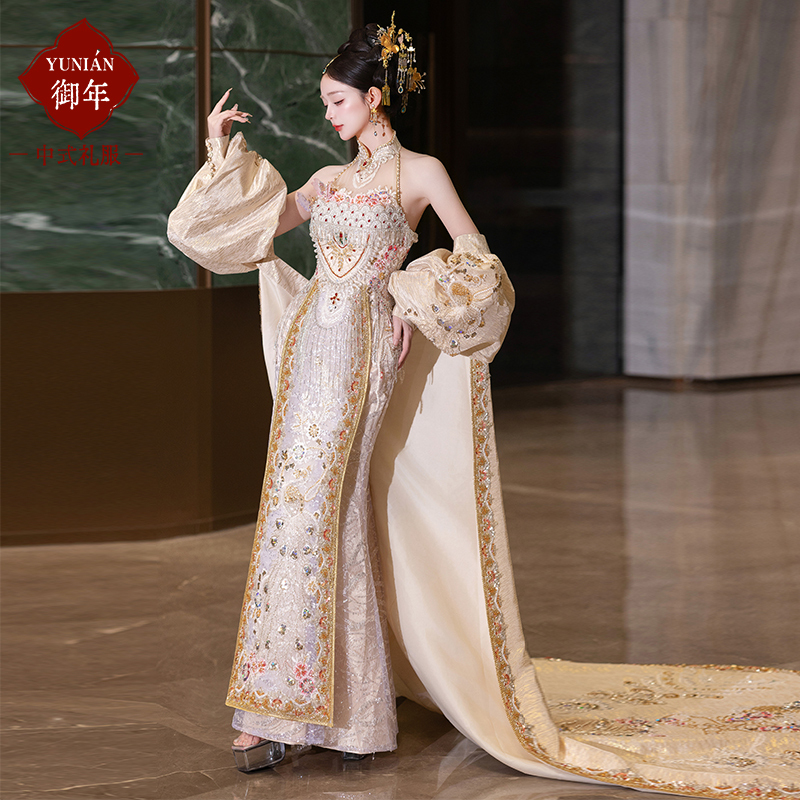 Champagne Train-Length Cheongsam, Xiuhe Dress, Indonesian-Style Formal Dress, 2025 Summer Bride Wedding Dress, High-End Going-Out Dress