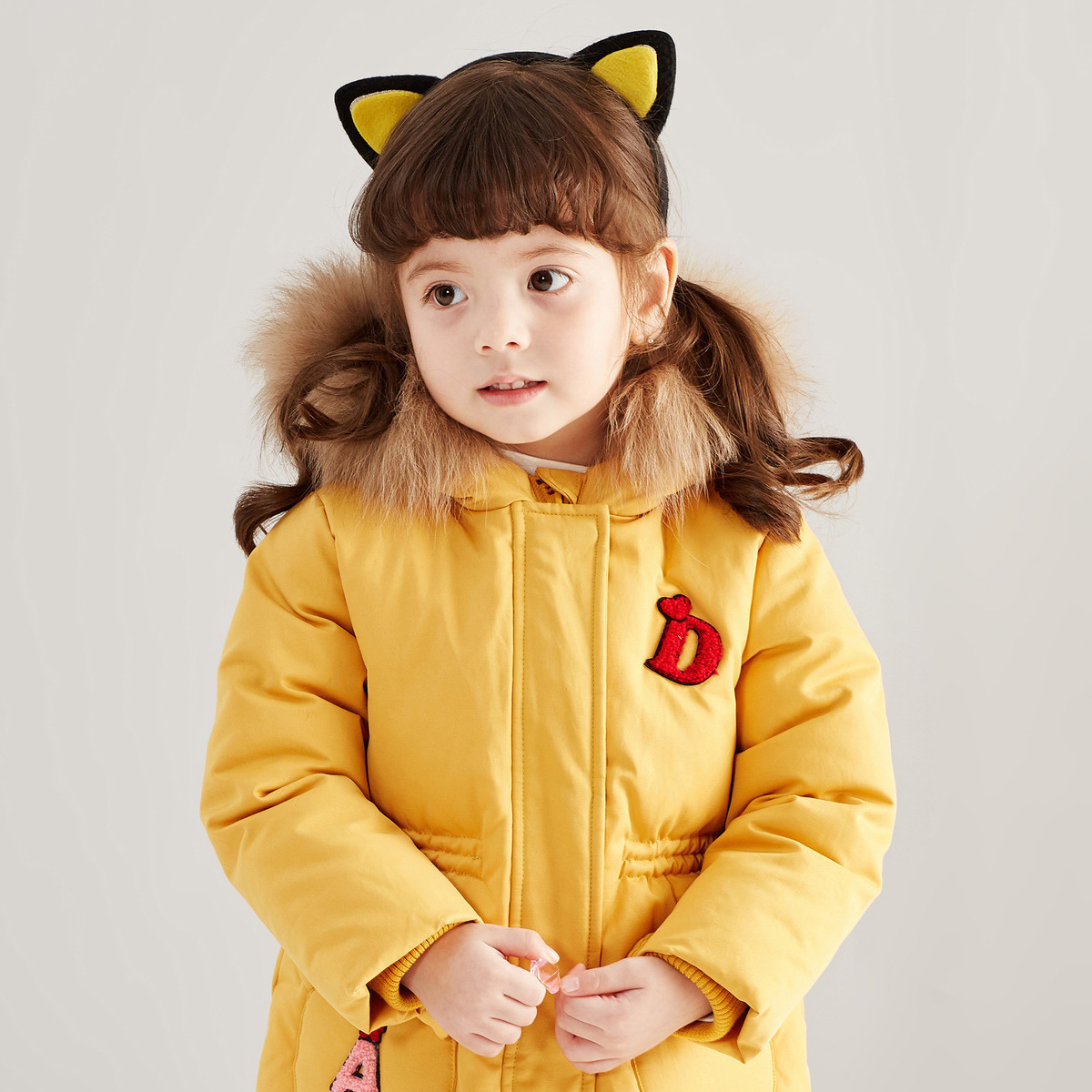 Desa Baby Baby Xuống Jacket 2019 Hood Winter New Trẻ em Trung bình Dài Coat lớn Collar tóc Hàn Quốc Edition.