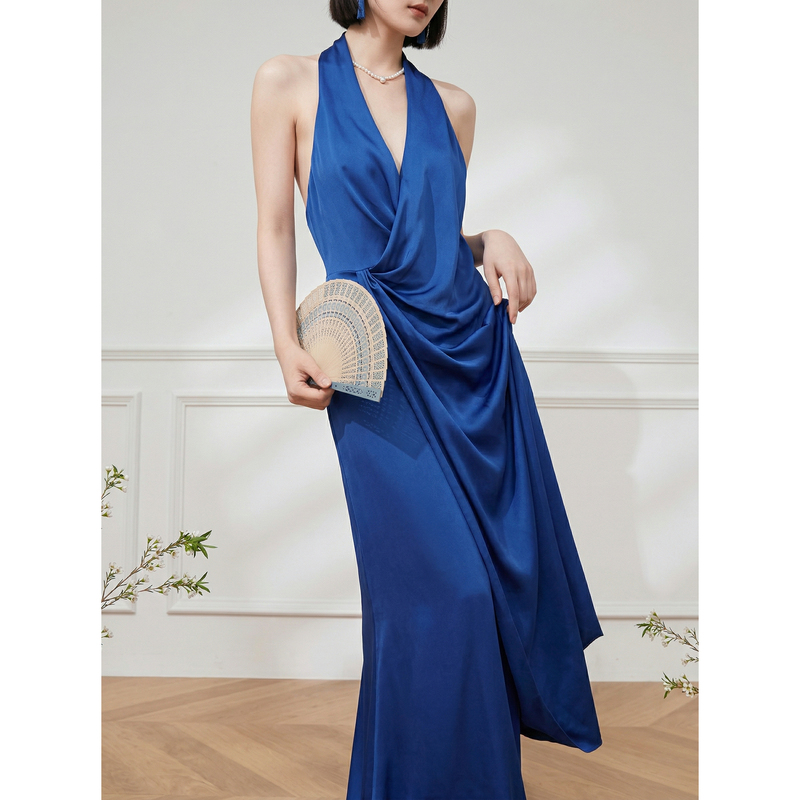 Minority Light Luxury Elegant Blue Halter Neck Sleeveless Long Dress for Women with Backless Cross Design and High-End Elegance